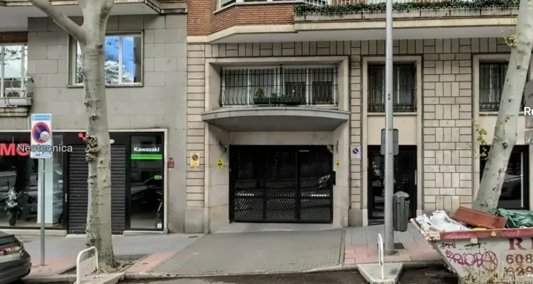 Fachada de la sede de PeC en Madrid